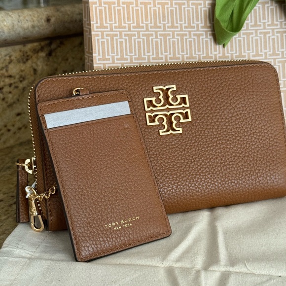 New Tory Burch BRITTEN ZIP CONTINENTAL wallet in moose - Picture 2 of 8